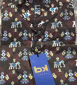 Gene Mens Slim fit Solid Casual Cotton Kurta Dark Brown Colour M Size