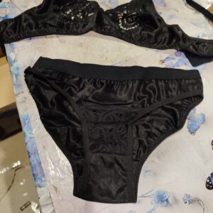 Private Label womans bra panty set black 32 size