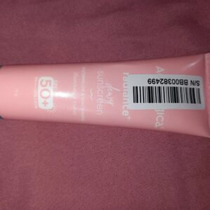 Aqualogica Radiance Sunscreen 15 gm