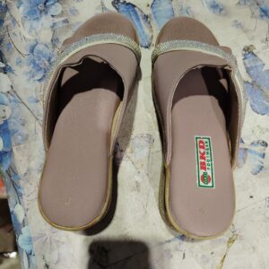 Private Label Ladies Sandal And Chappals For party were 6 no