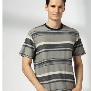 Men Striped Regular Fit CrewNeck T Shirt size xs colourgray