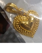 Private Label simple in locket in gold