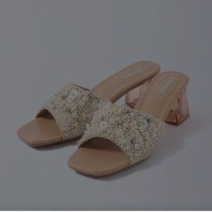 Luna Blu Beige Block Heel Sandals Size 39