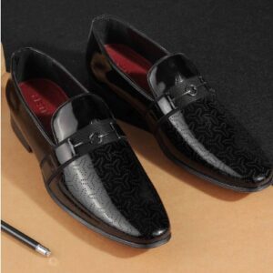 Metro Men Formal Textured Loafers Colour Black Size 41