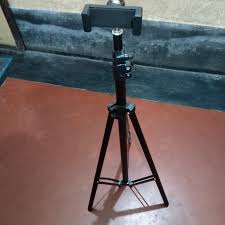 Universal Tripod Stand With Rotating Mobile Holder Black 1Pc