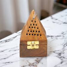 Wooden Twist Hovel Style Sheesham Wood Bakhoor Incense Holder