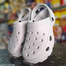 Attractive White Clogs For Both Men Crocs For Indoor And Outdoor Use White Size 6