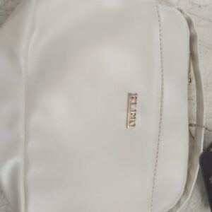 Kleio Multipocket Light Trendy Cross Body White Sling Bag