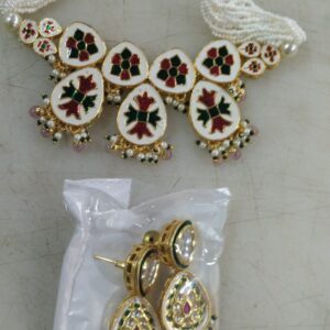 Beautiful Necklace And Earrings Set For Women