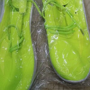 Premium Trending Sneaker Shoes For Men Green Color Size 8