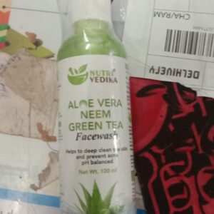 Nutrivedic Aloe Vera Neem Green Tea Face Wash 100Ml