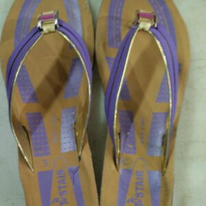Womens Flat Sandal Size 6