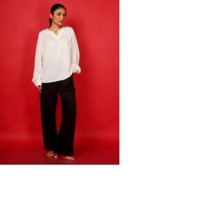 Zink London Off White Plain Basic Top Size M