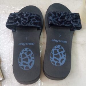 Skytrax Black Slides For Women Size 7