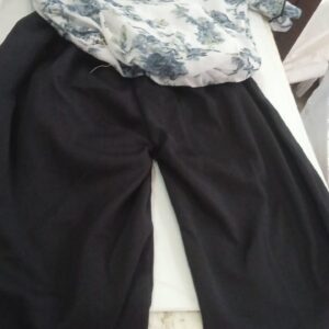 White And Black Colour Kids Dress Size 30 For Girls