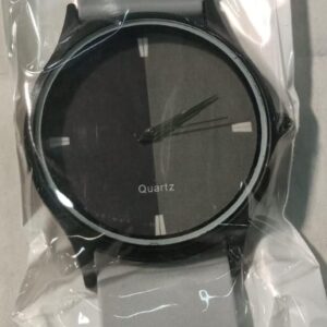 Quartz Analog Watch With Grey Silicone Strap For Men