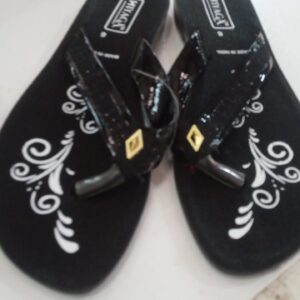 Black Colour Flat Slipper Size 6 For Women